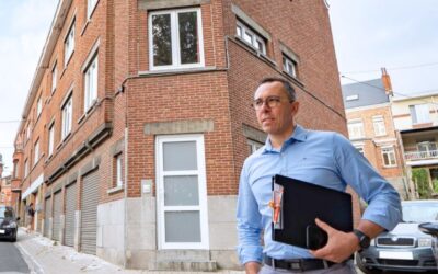 Vendre seul ou passer par un agent immobilier : que choisir ?